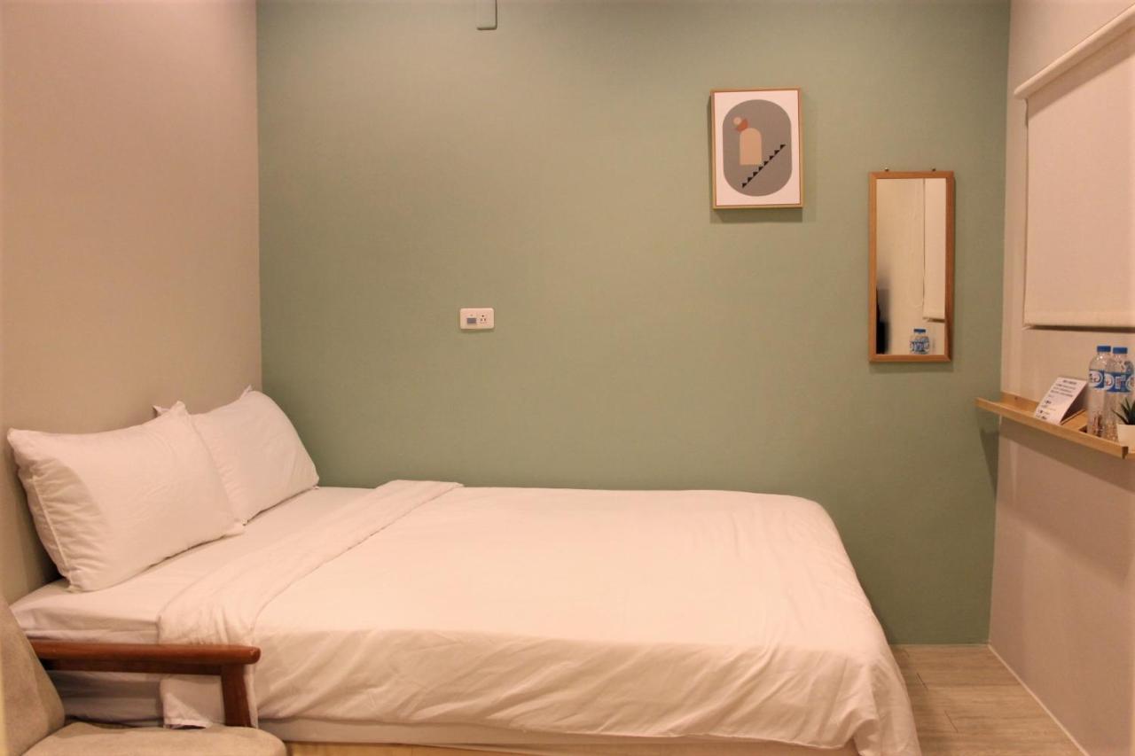 微趣 Wechill Hotel Тайнан Екстериор снимка