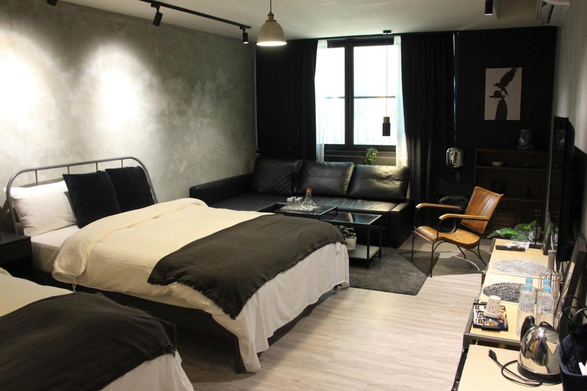 微趣 Wechill Hotel Тайнан Стая снимка