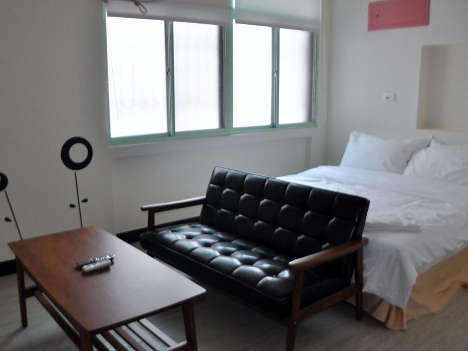 微趣 Wechill Hotel Тайнан Екстериор снимка